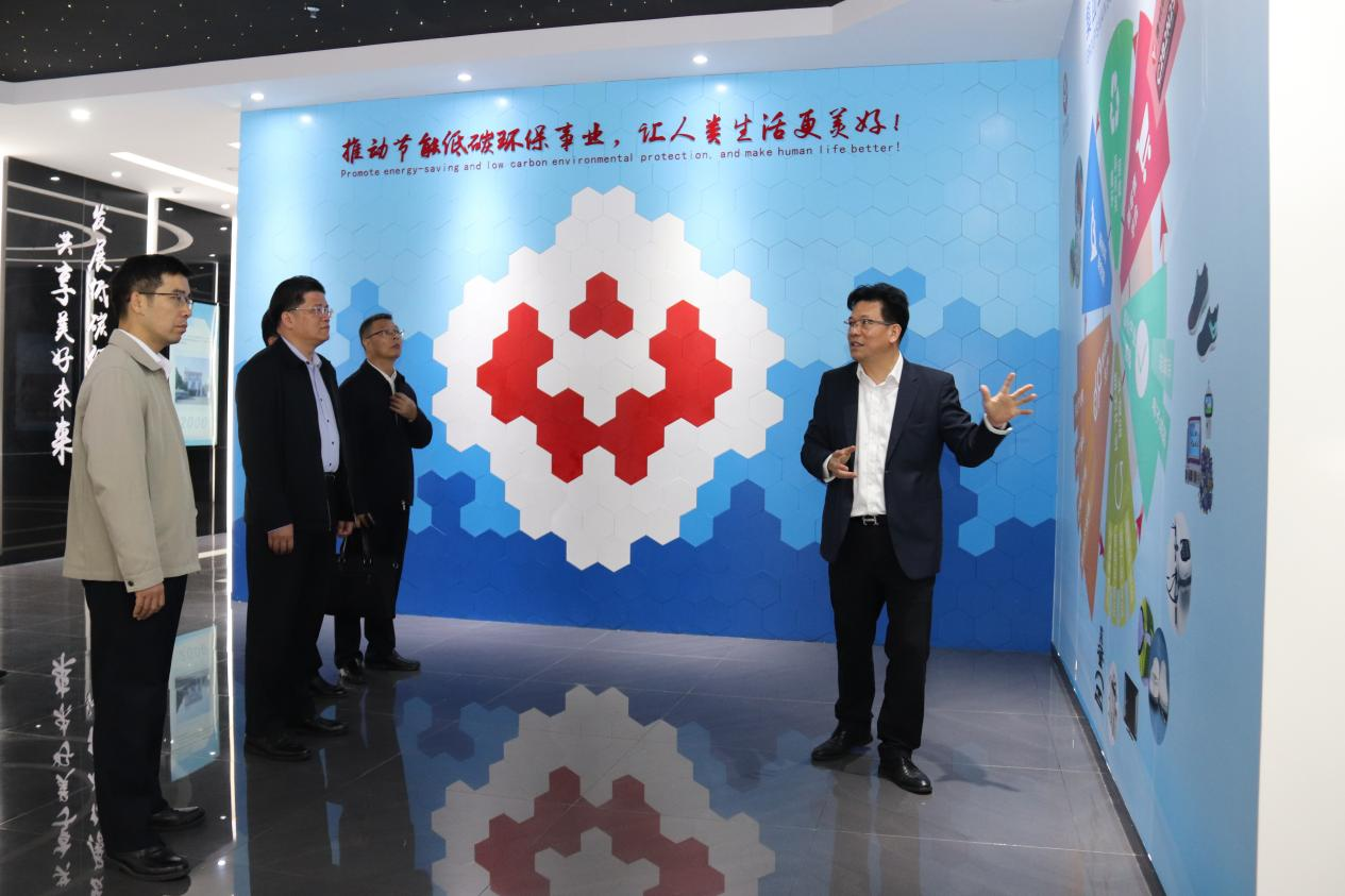 國(guó)立科技邵鑒棠董事長(zhǎng)接待恩平市市委書記黎沛榮、市長(zhǎng)賴惠鎮(zhèn)一行調(diào)研國(guó)立科技節(jié)能低碳環(huán)保新材料產(chǎn)業(yè)